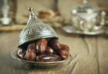 Финики в качестве разговления поста в 6 дней шавваля