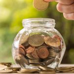 Можно ли хранить деньги на карте банка